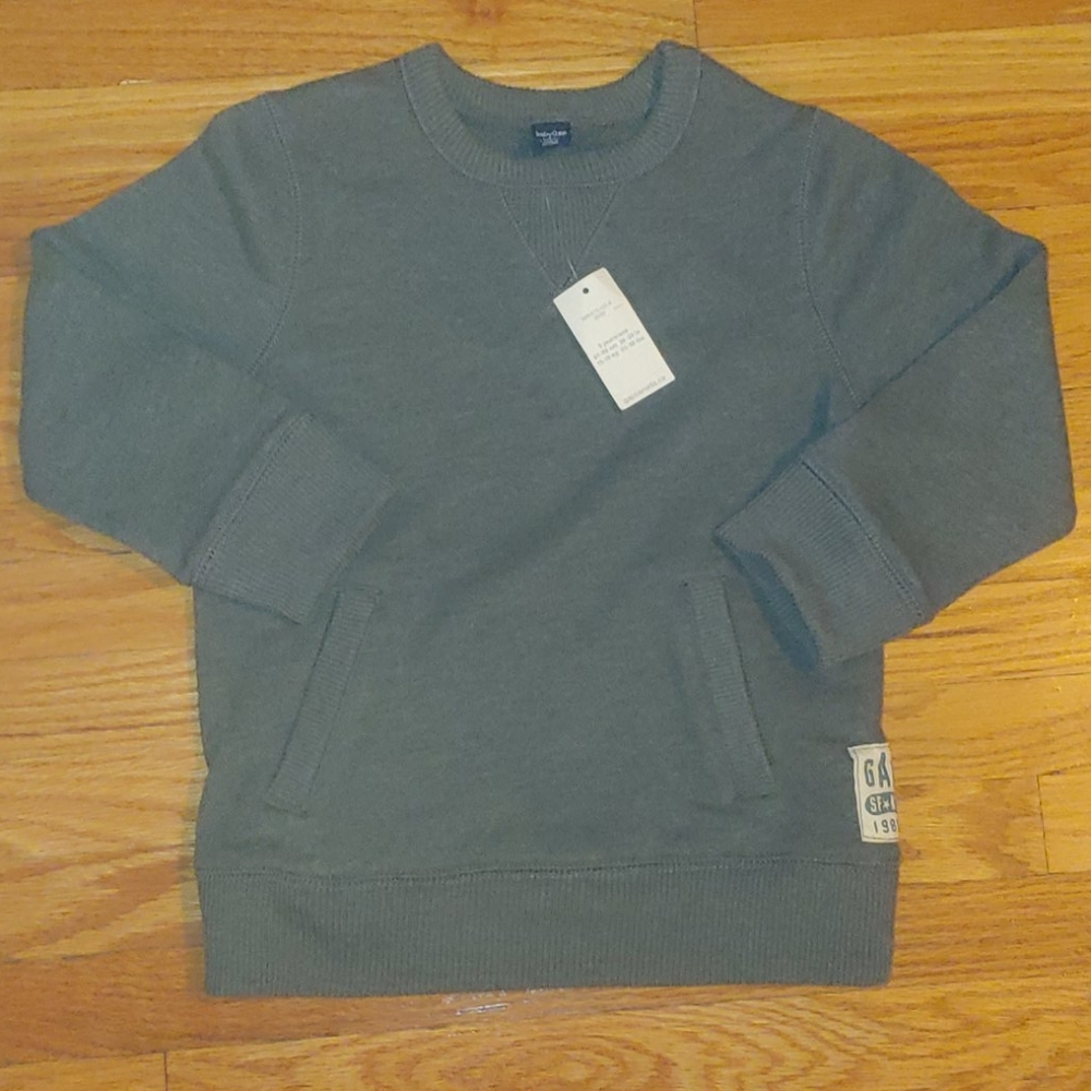 GAP NWT Sweater - Sweatshirt